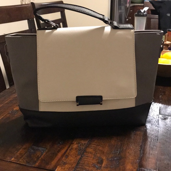 Handbags - Faux Leather Purse